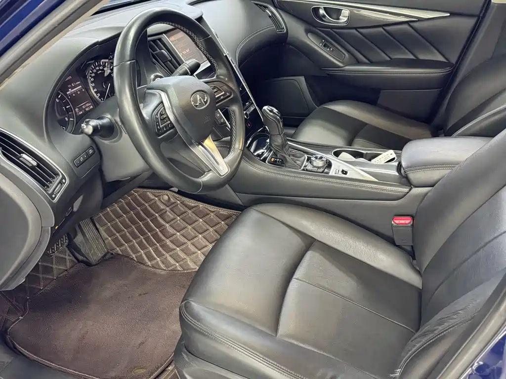 INFINITI Q50L