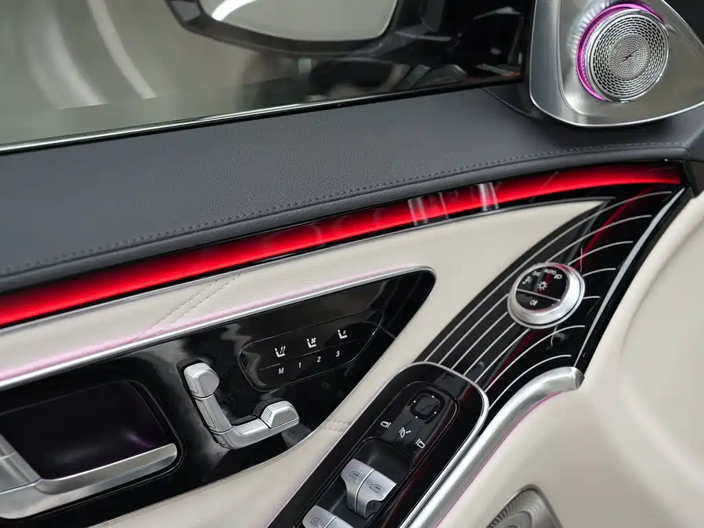 Mercedes-Benz S-Class — миниатюра 8