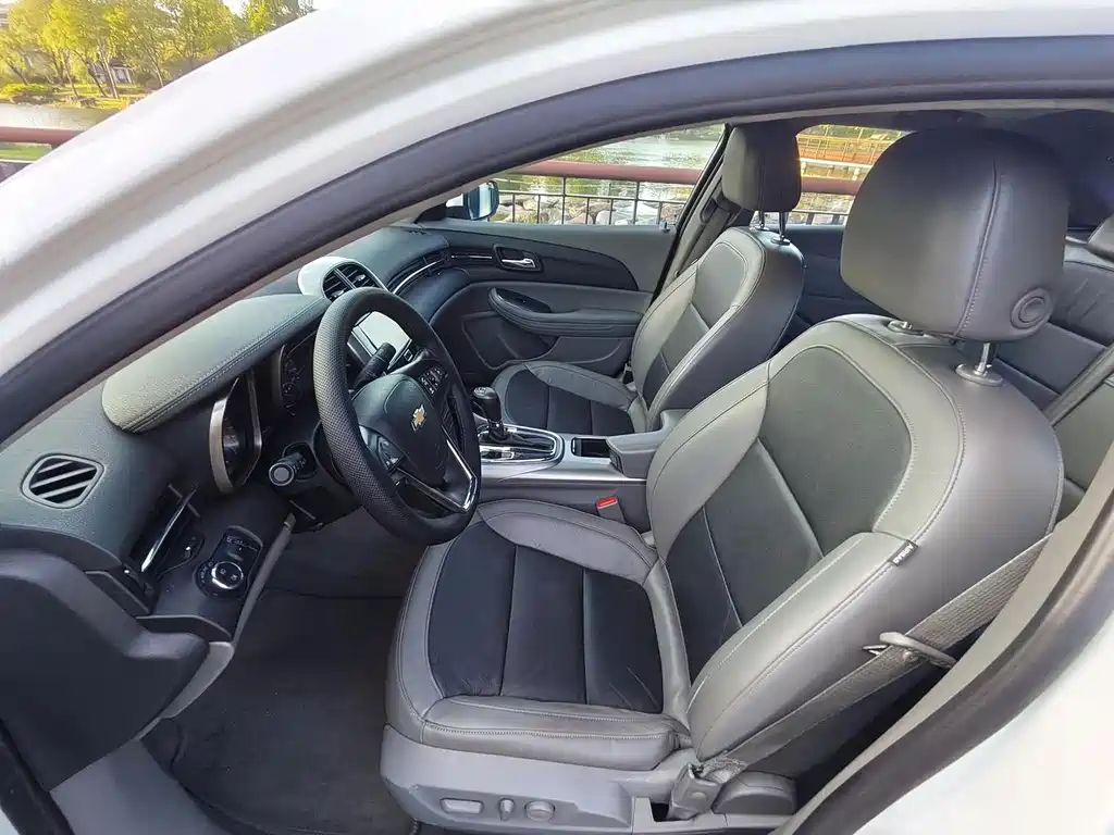 Chevrolet Malibu — миниатюра 9