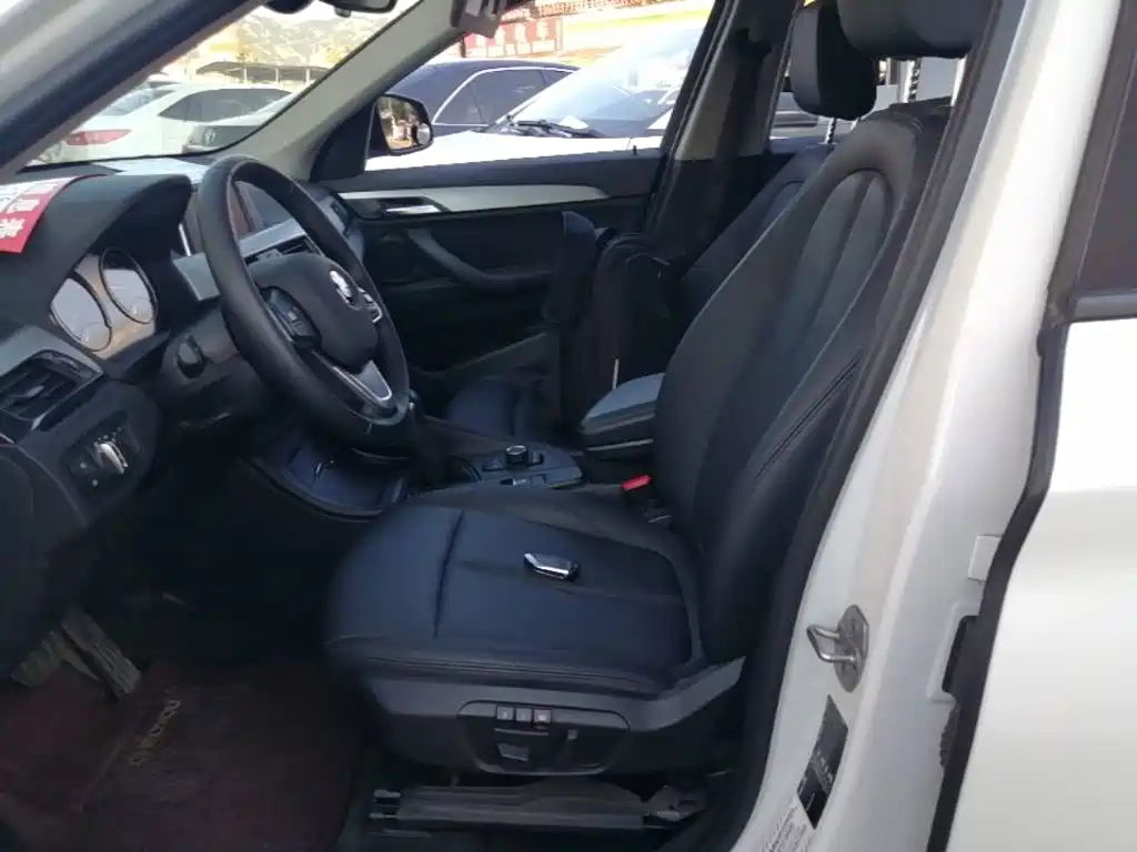 BMW X1 — миниатюра 15