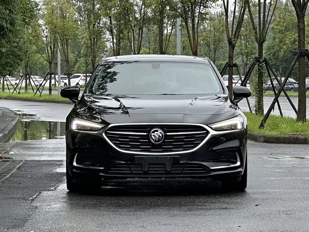 Buick LaCrosse — миниатюра 3