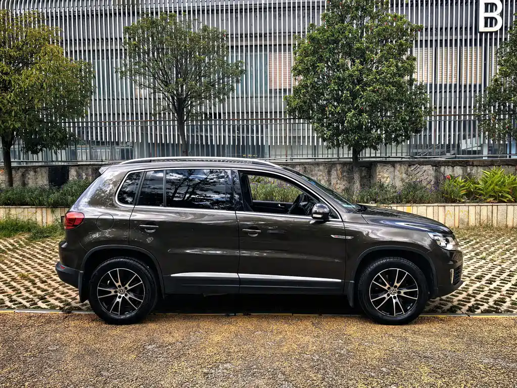 Volkswagen Tiguan — миниатюра 3