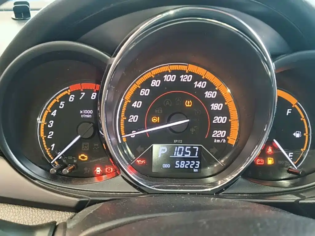 Toyota Yaris L — миниатюра 12