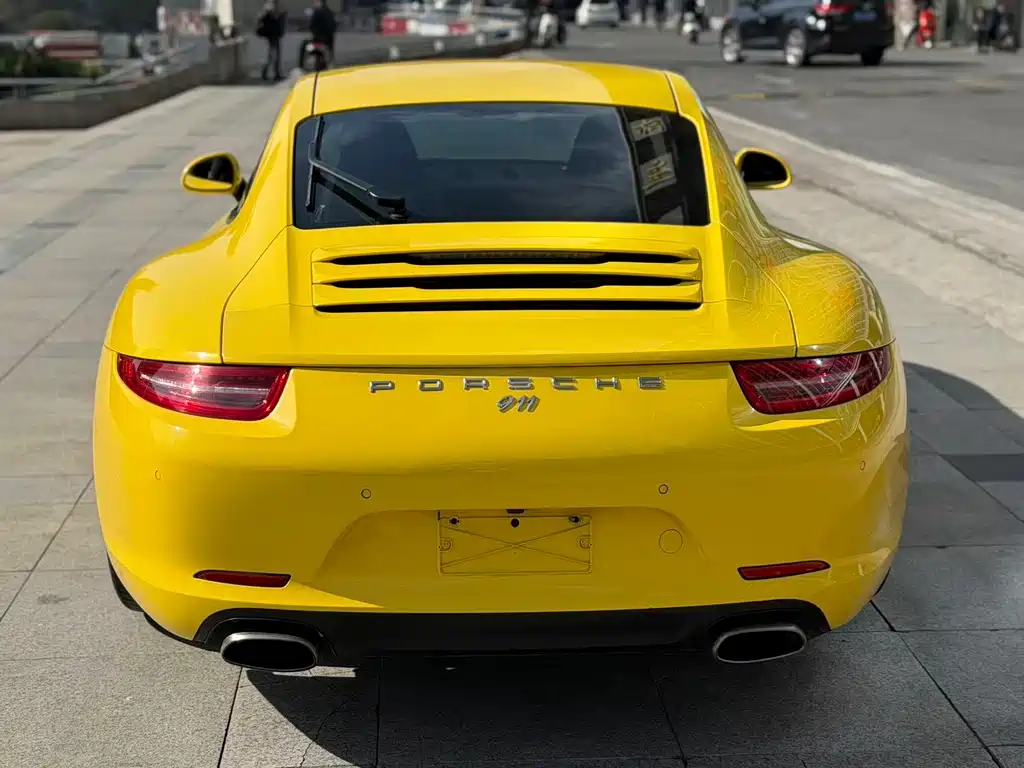 Porsche 911 2015 Carrera 3.4L Style Edition