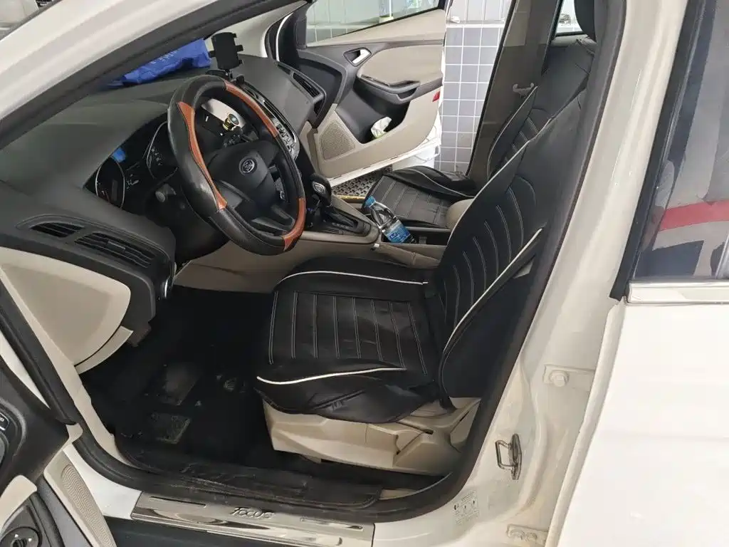 Ford Focus — миниатюра 12