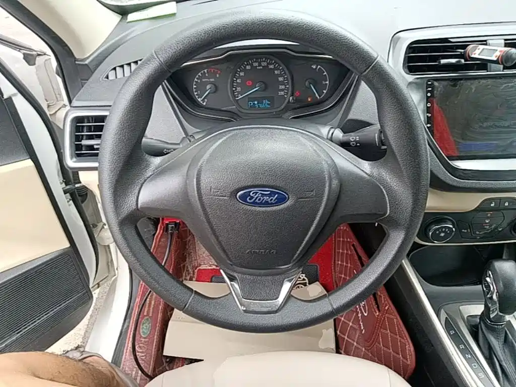 Ford Escort — миниатюра 11