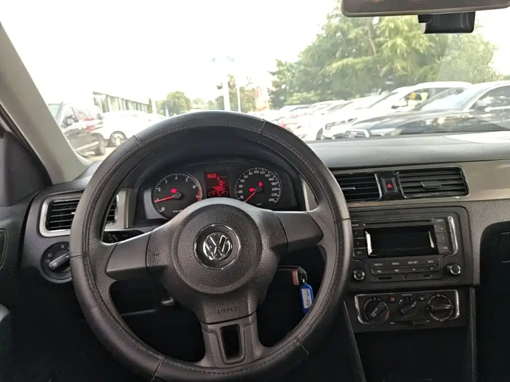 Volkswagen Santana — миниатюра 11
