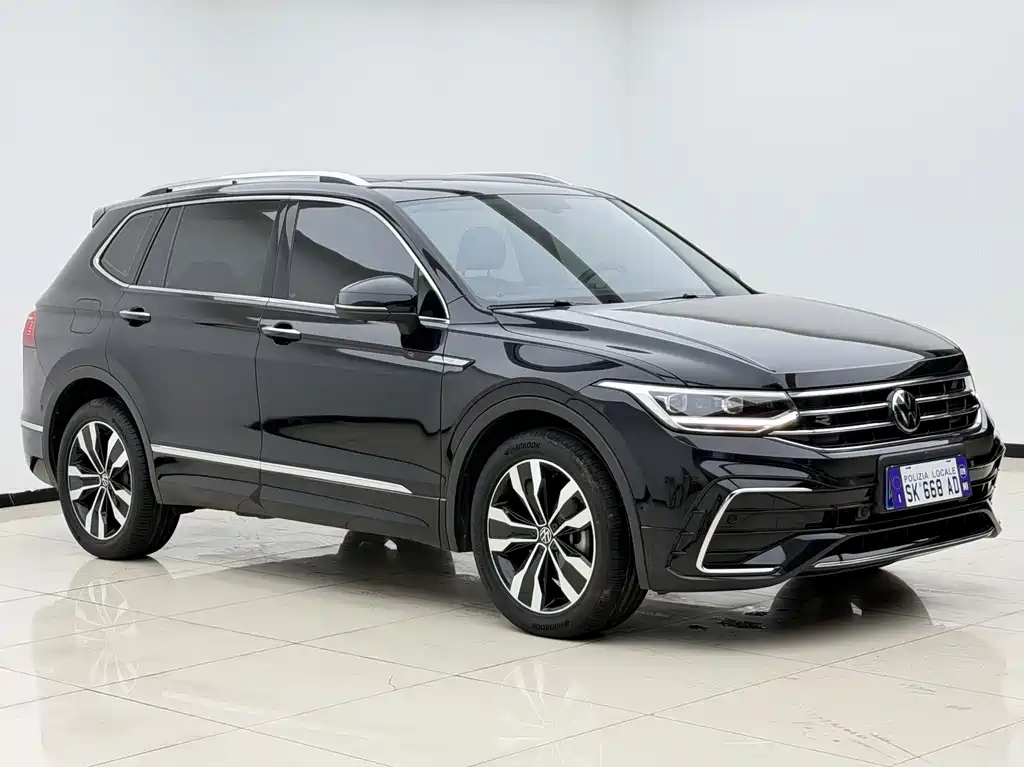 Volkswagen Tiguan L — миниатюра 3