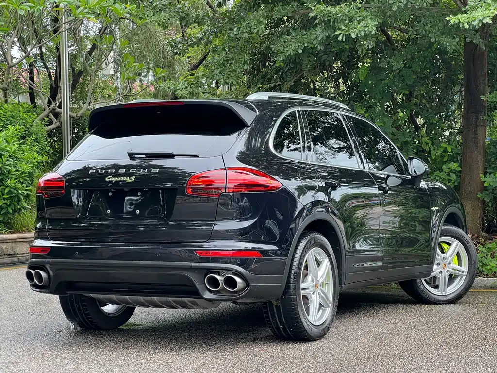 Porsche Cayenne Hybrid — миниатюра 4