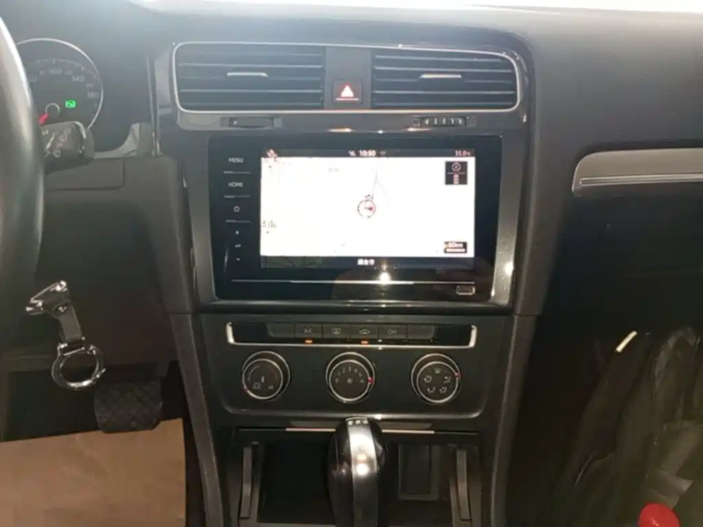Volkswagen Golf — миниатюра 13