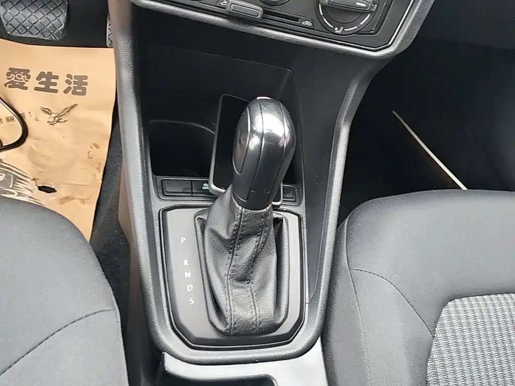 Volkswagen Santana — миниатюра 14