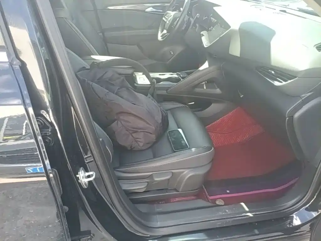 Buick Envision Plus — миниатюра 25