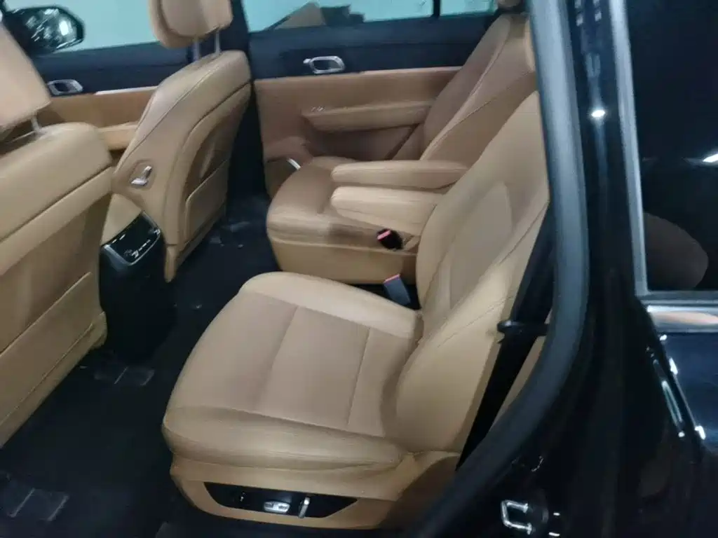 Li Auto Li ONE — миниатюра 17