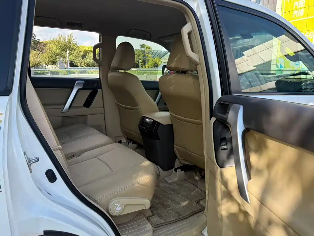 Toyota Prado (Import) — миниатюра 6