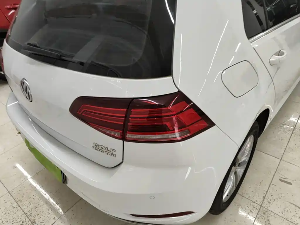 Volkswagen Golf — миниатюра 8