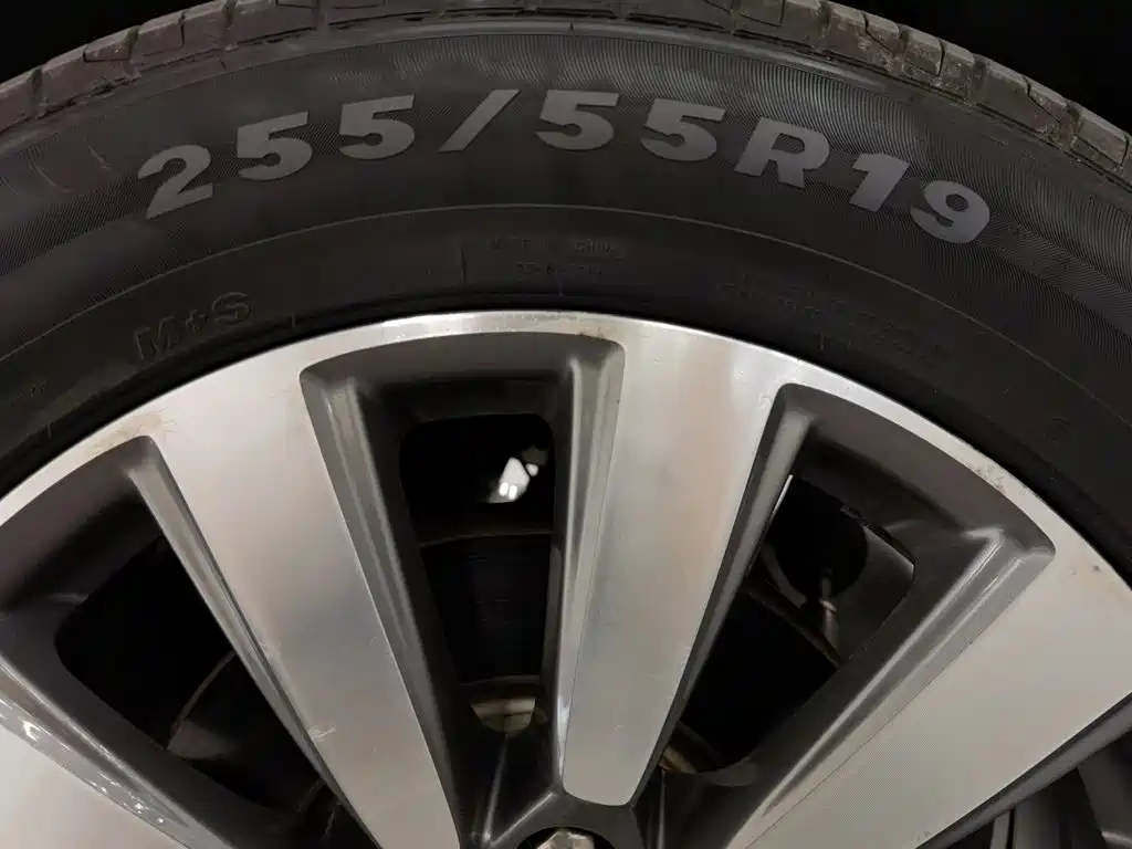 Roewe RX8 — миниатюра 24