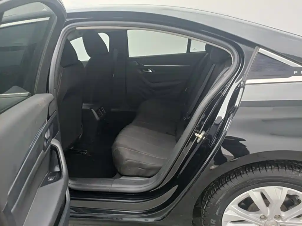 Peugeot 508 — миниатюра 8