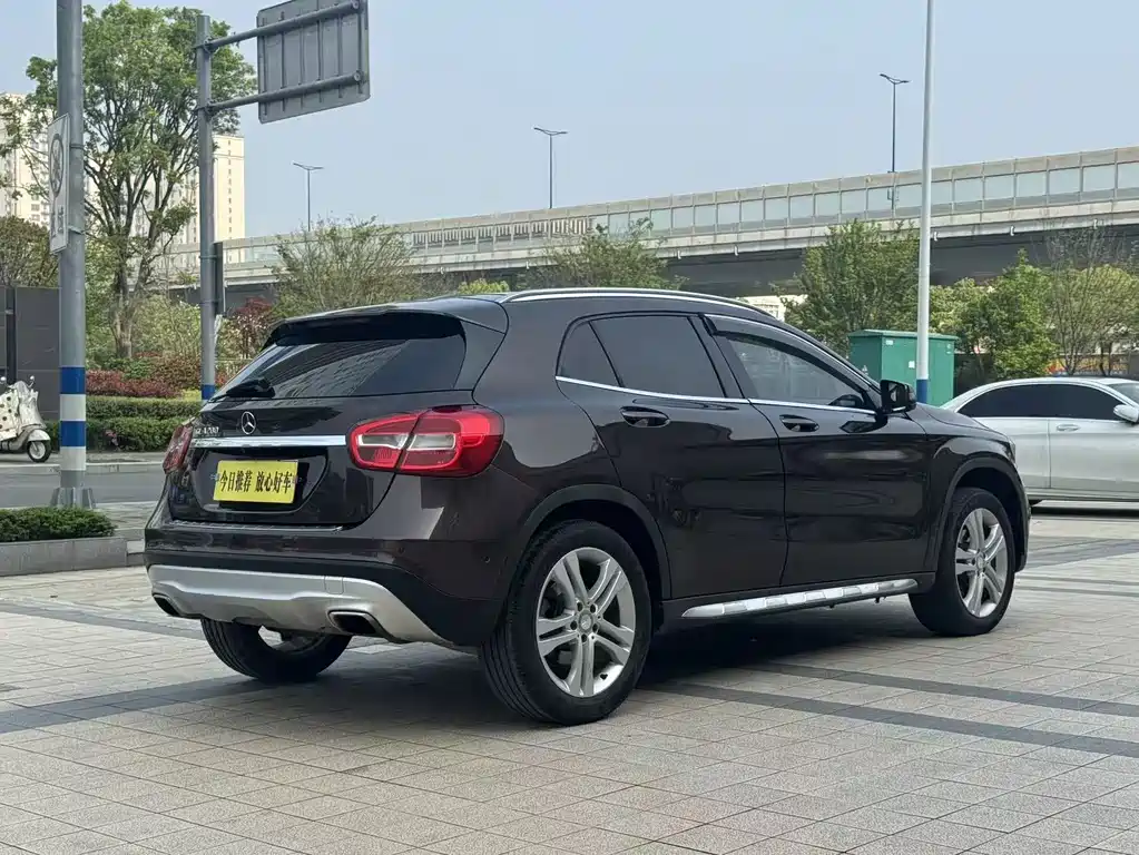 Mercedes-Benz GLA — миниатюра 4