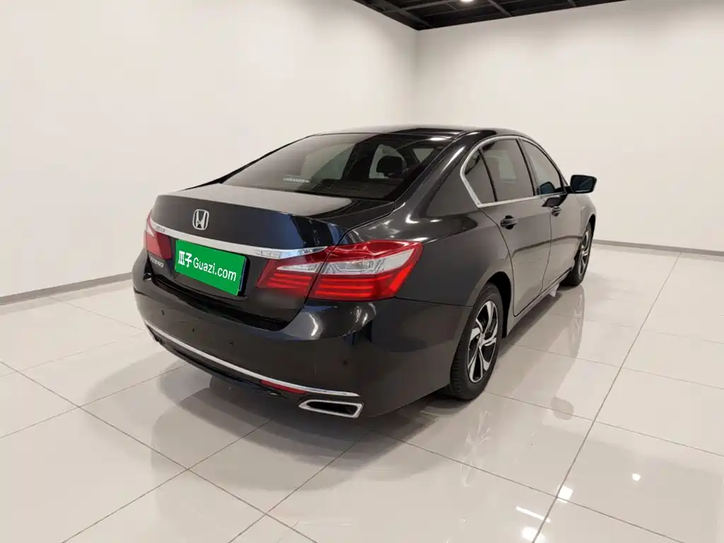 Honda Accord — миниатюра 4