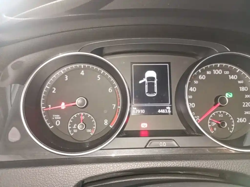 Volkswagen Golf — миниатюра 12