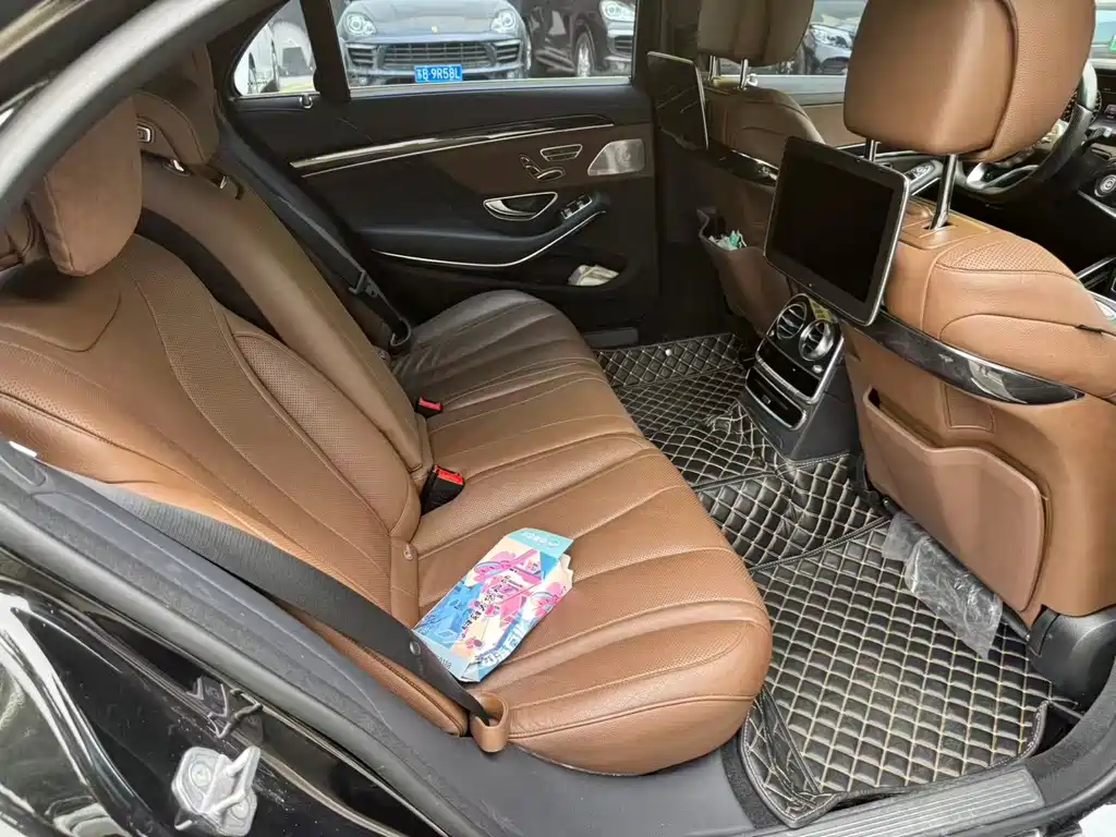 Mercedes-Benz S-Class — миниатюра 9
