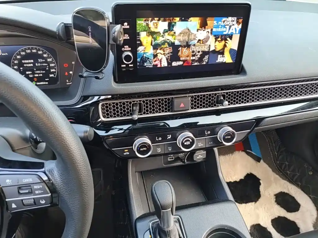 Honda Civic — миниатюра 13