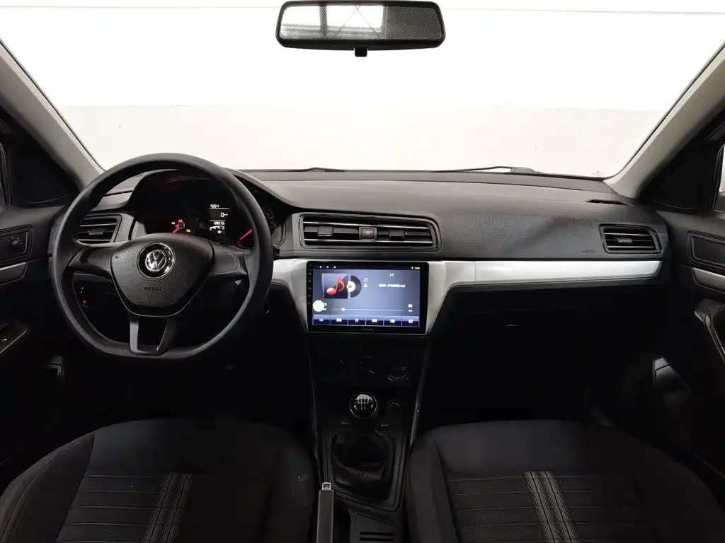Volkswagen Lavida — миниатюра 5