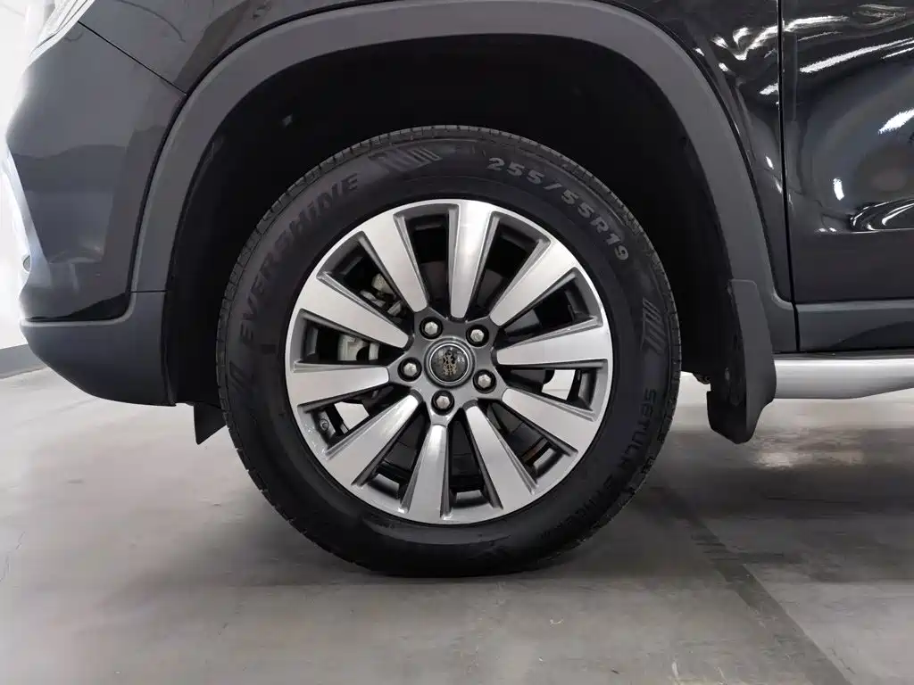 Roewe RX8 — миниатюра 17