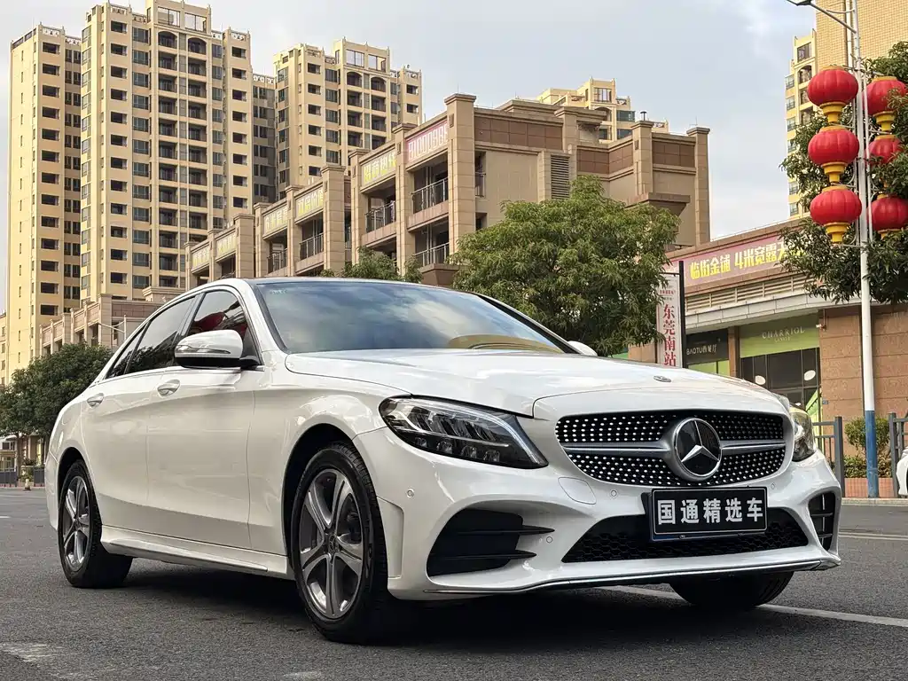 Mercedes-Benz C-Class — миниатюра 3