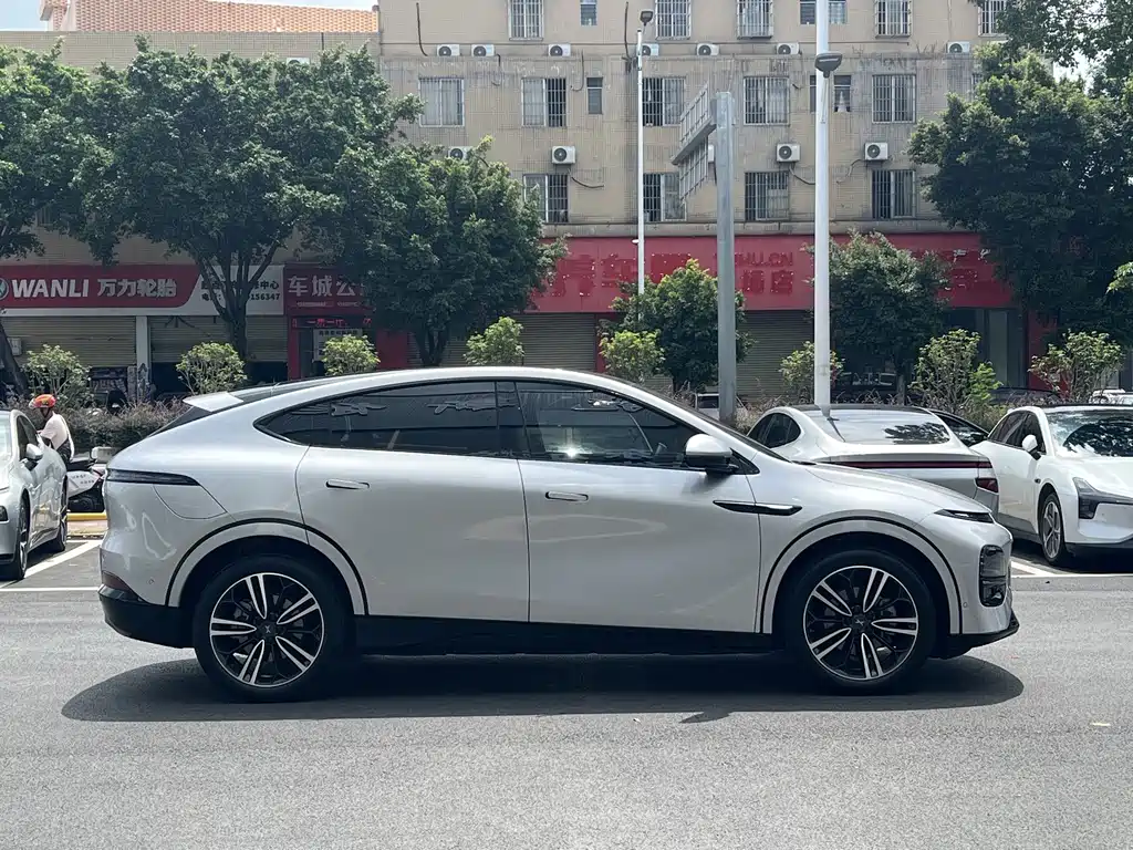 XPeng G6 — миниатюра 6