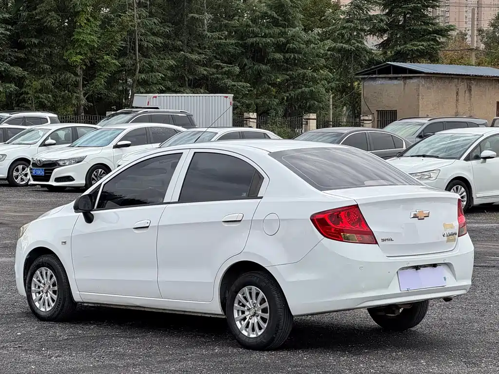 Chevrolet Sail — миниатюра 9