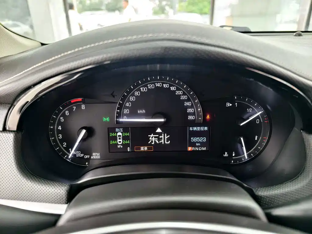 Cadillac XTS — миниатюра 10