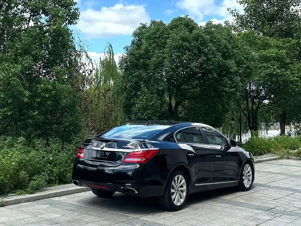 Buick LaCrosse — миниатюра 4