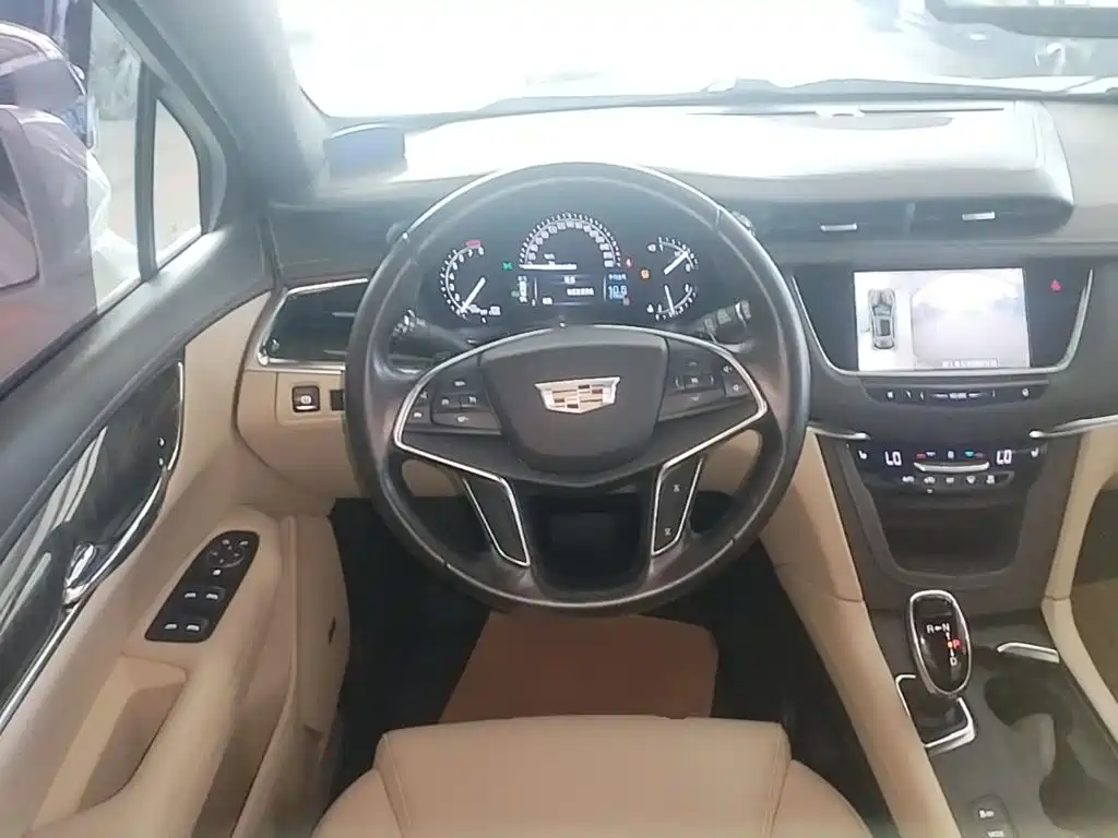 Cadillac XT5 — миниатюра 11
