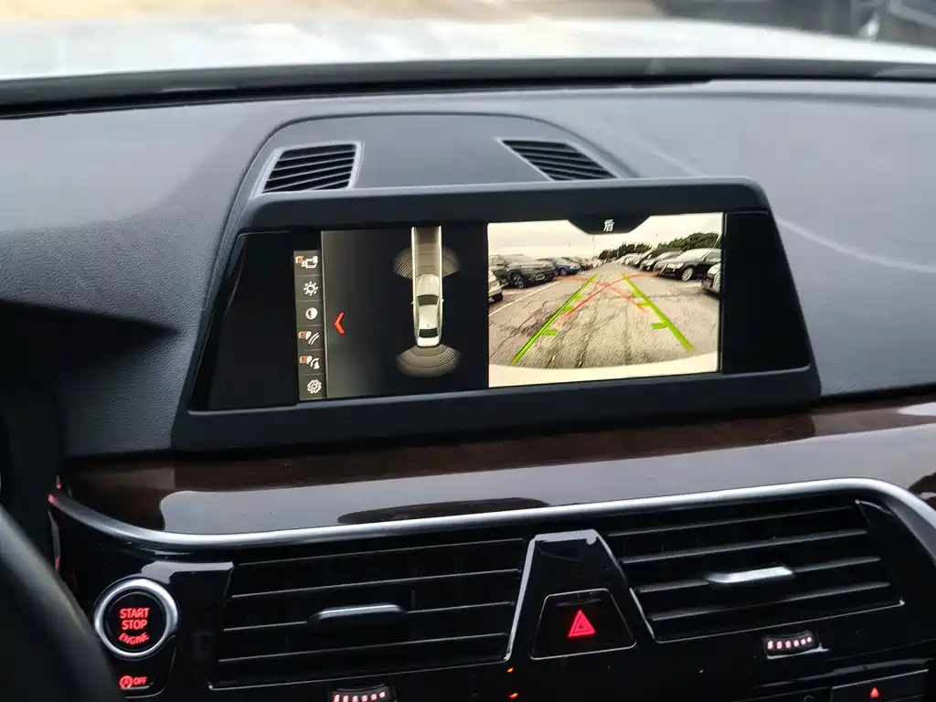 BMW 5 Series — миниатюра 18