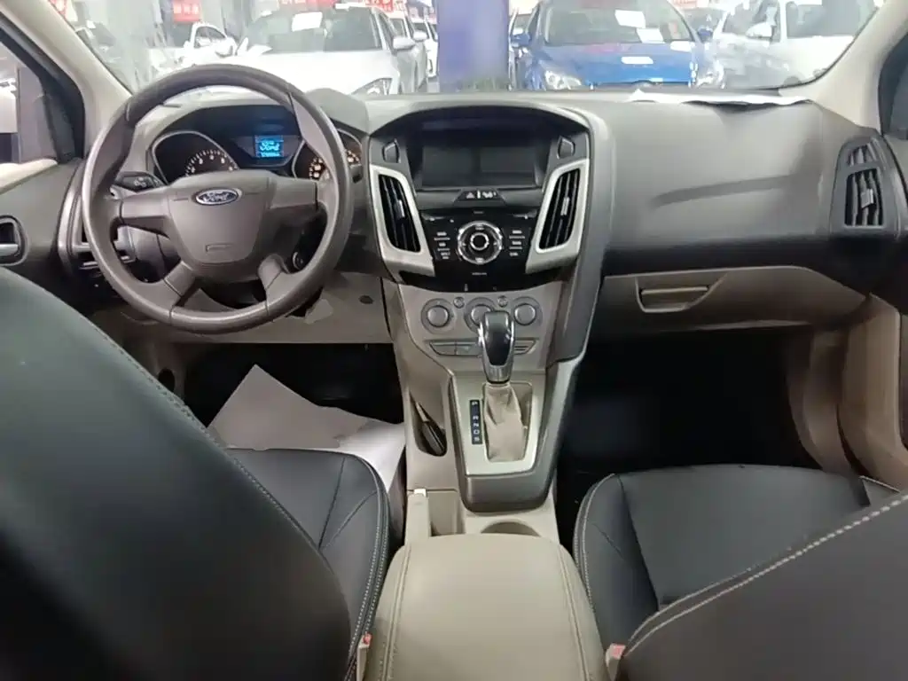 Ford Focus — миниатюра 10