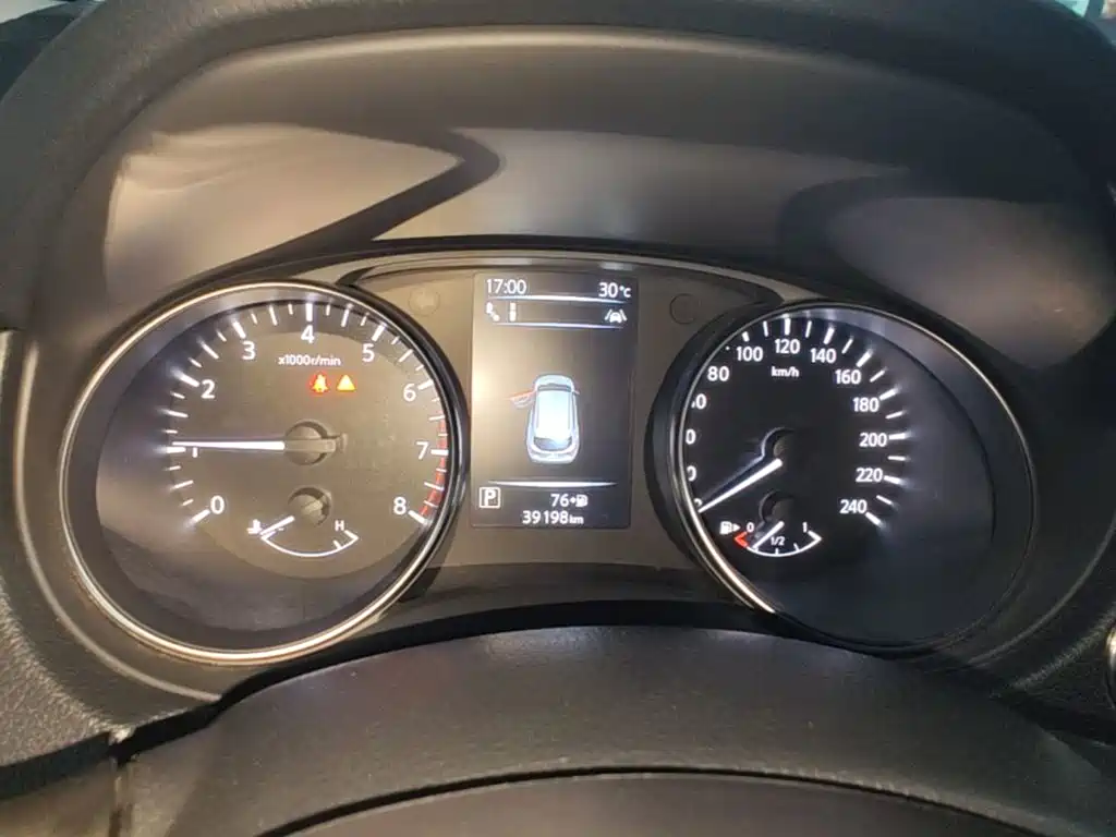 Nissan Qashqai — миниатюра 12