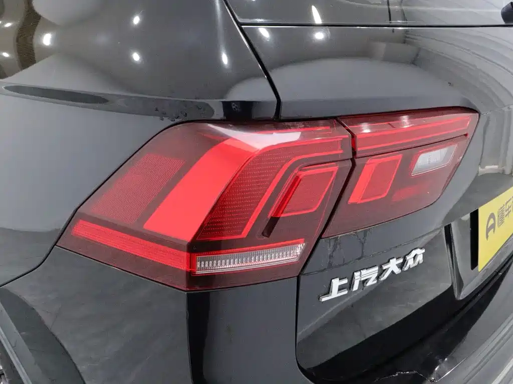 Volkswagen Tiguan L — миниатюра 19