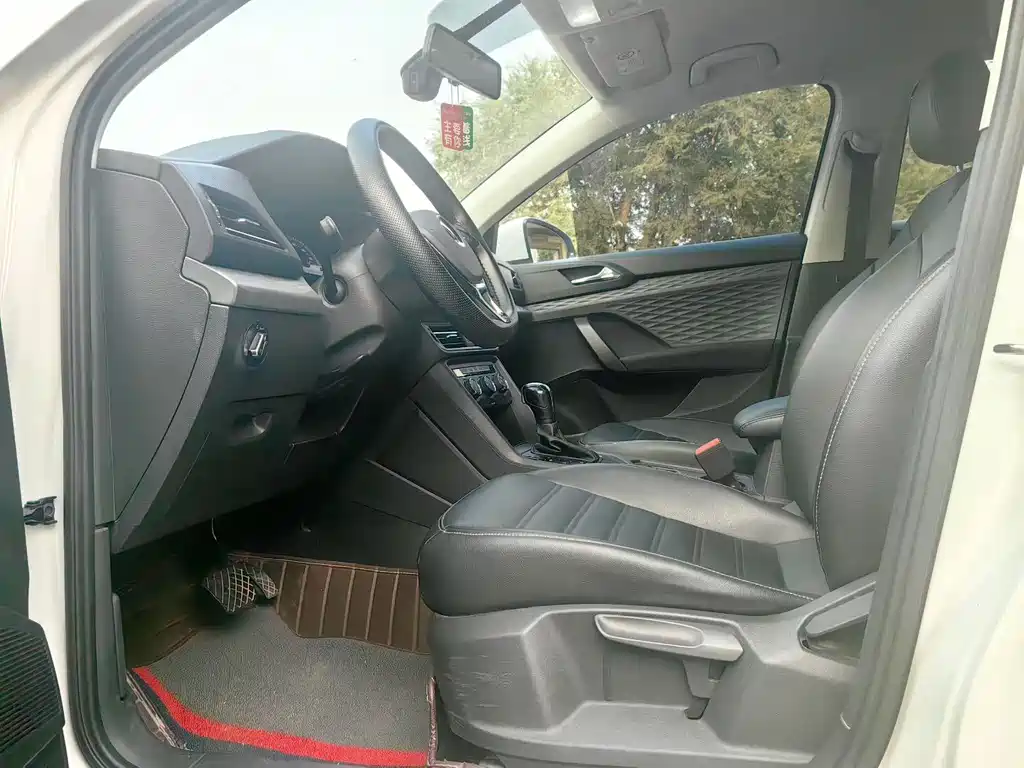 Volkswagen Tharu - фото 7