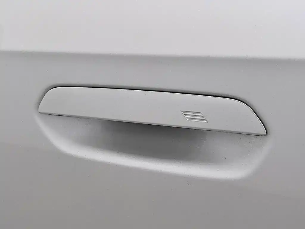 BMW iX1 — миниатюра 18