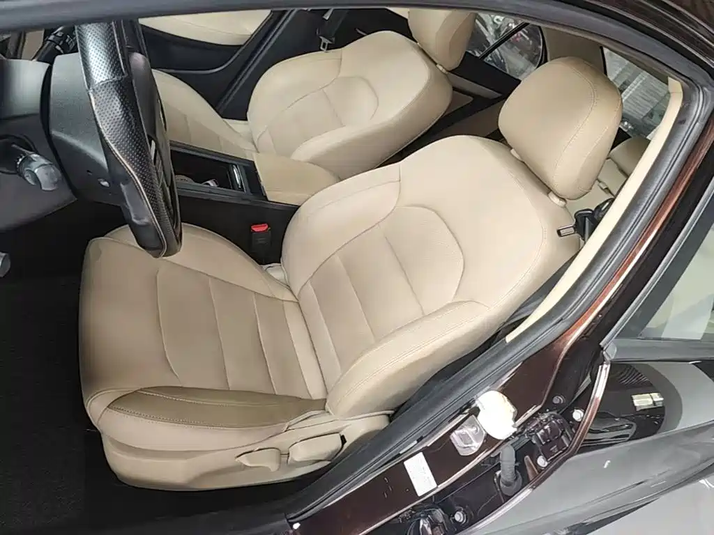 Geely Emgrand — миниатюра 15