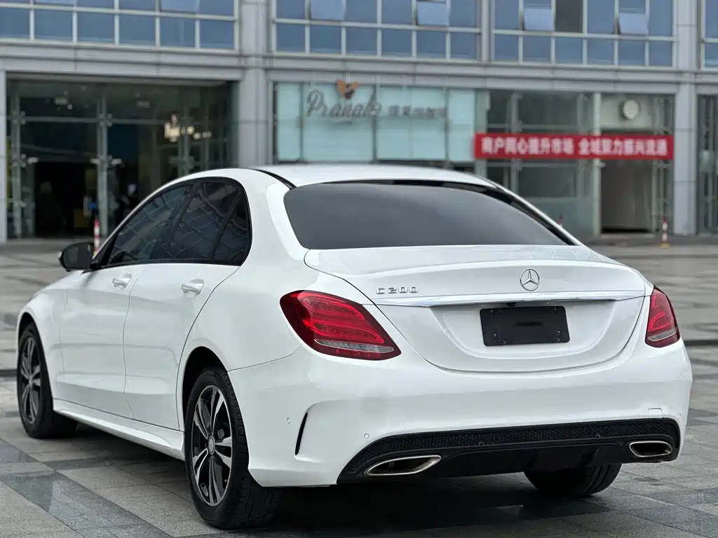 Mercedes-Benz C-Class — миниатюра 5