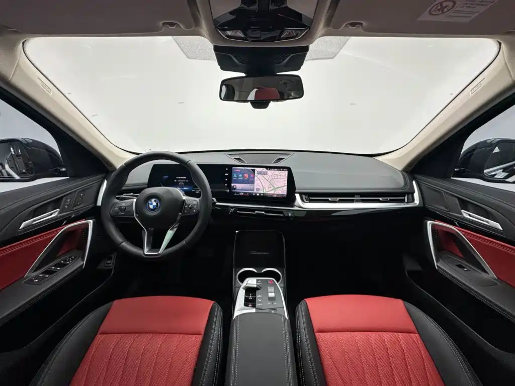 BMW iX1 — миниатюра 21