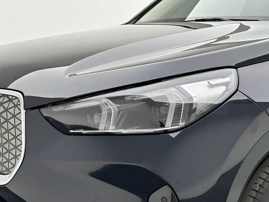 BMW iX1 — миниатюра 9