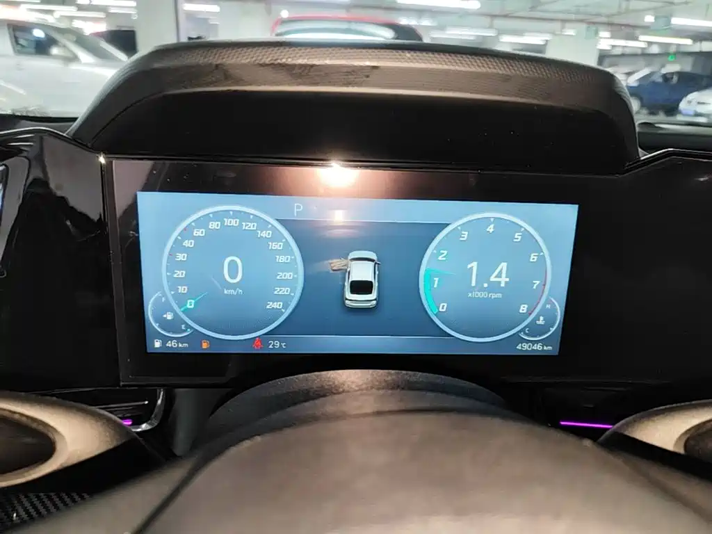 Hyundai Elantra — миниатюра 12