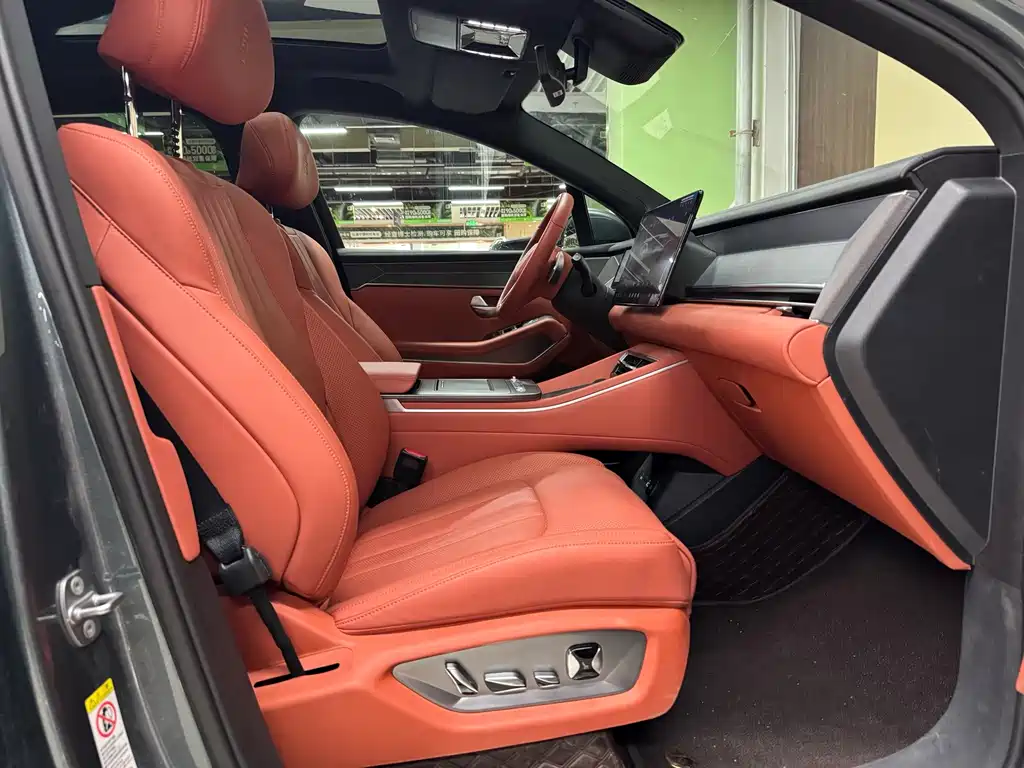BYD Tang L — миниатюра 11
