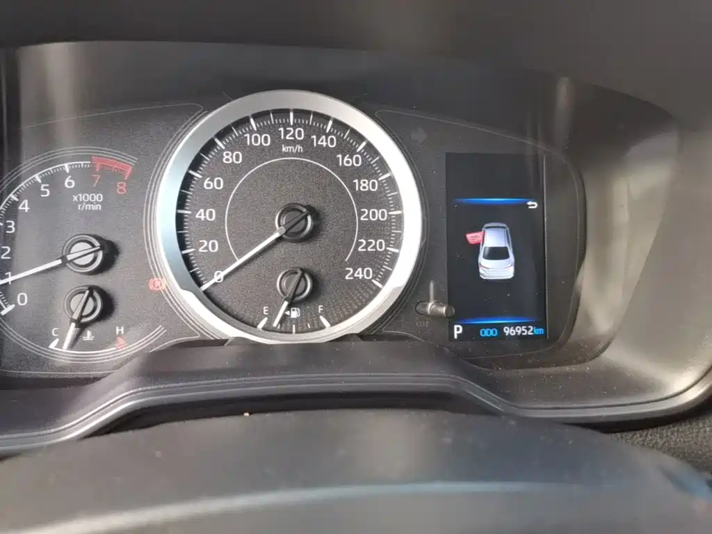 Toyota Corolla — миниатюра 12