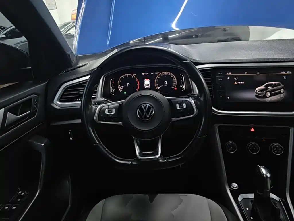 Volkswagen T-Roc — миниатюра 11