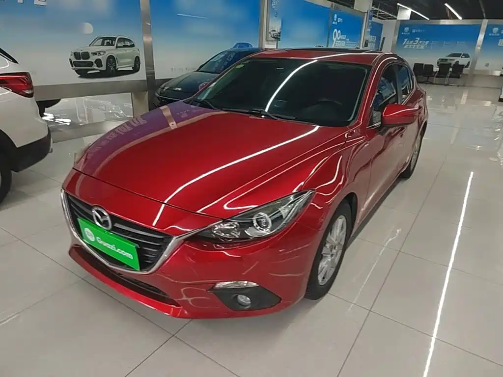 Mazda 3 Axela 2016 Hatchback 1.5L Auto Luxury Type