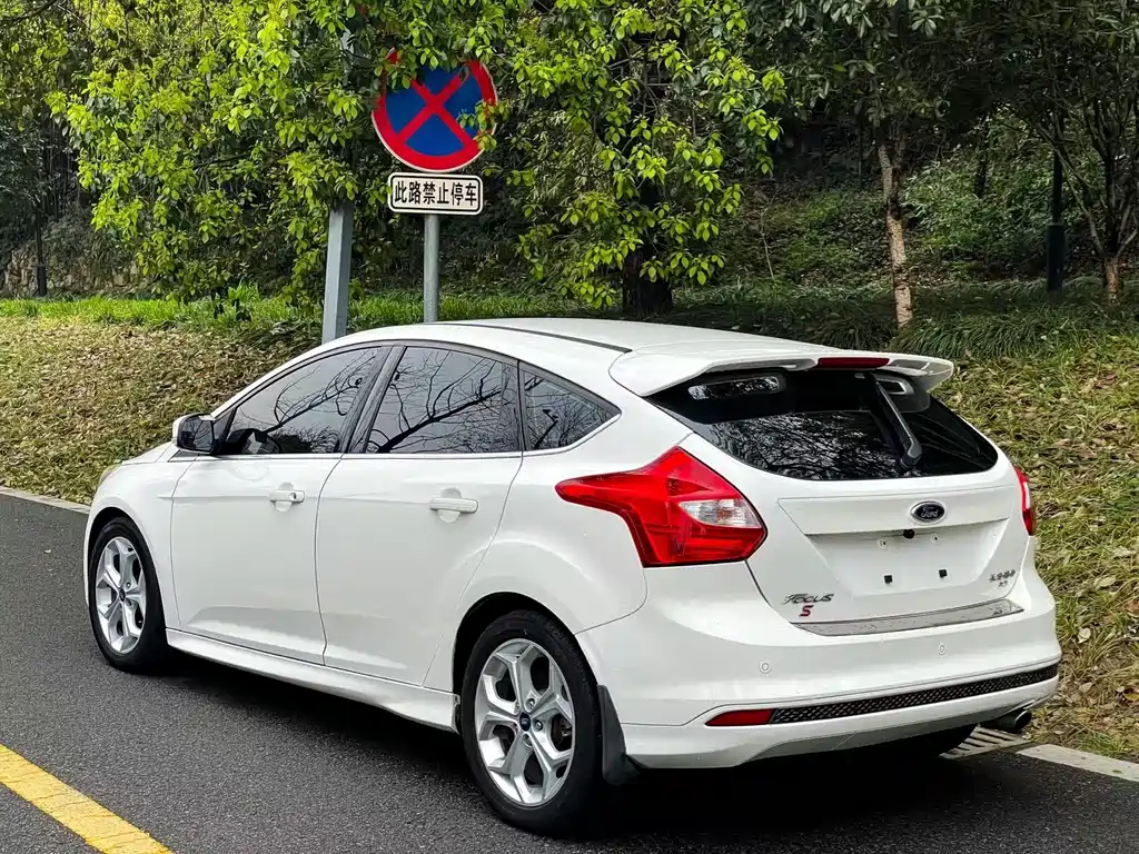 Ford Focus — миниатюра 3